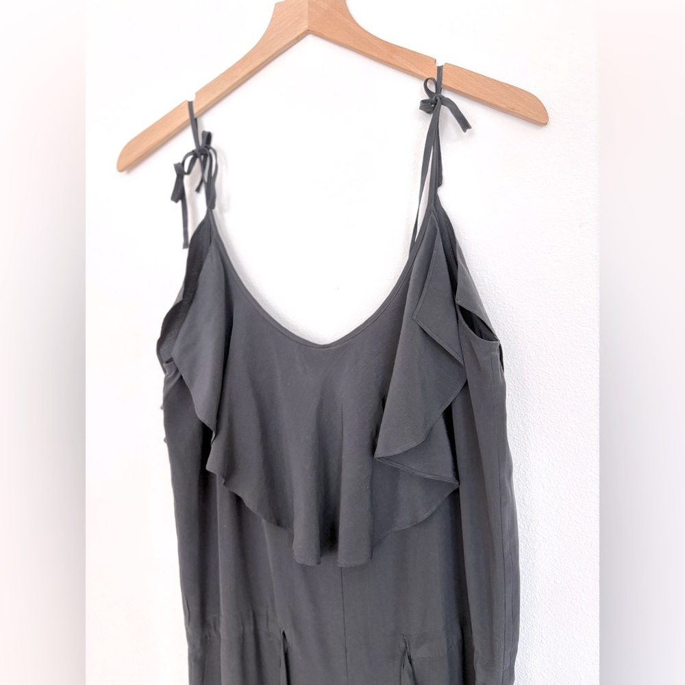 vtg silk ruffled jumpsuit - aka new york - black wide leg M - EUC
